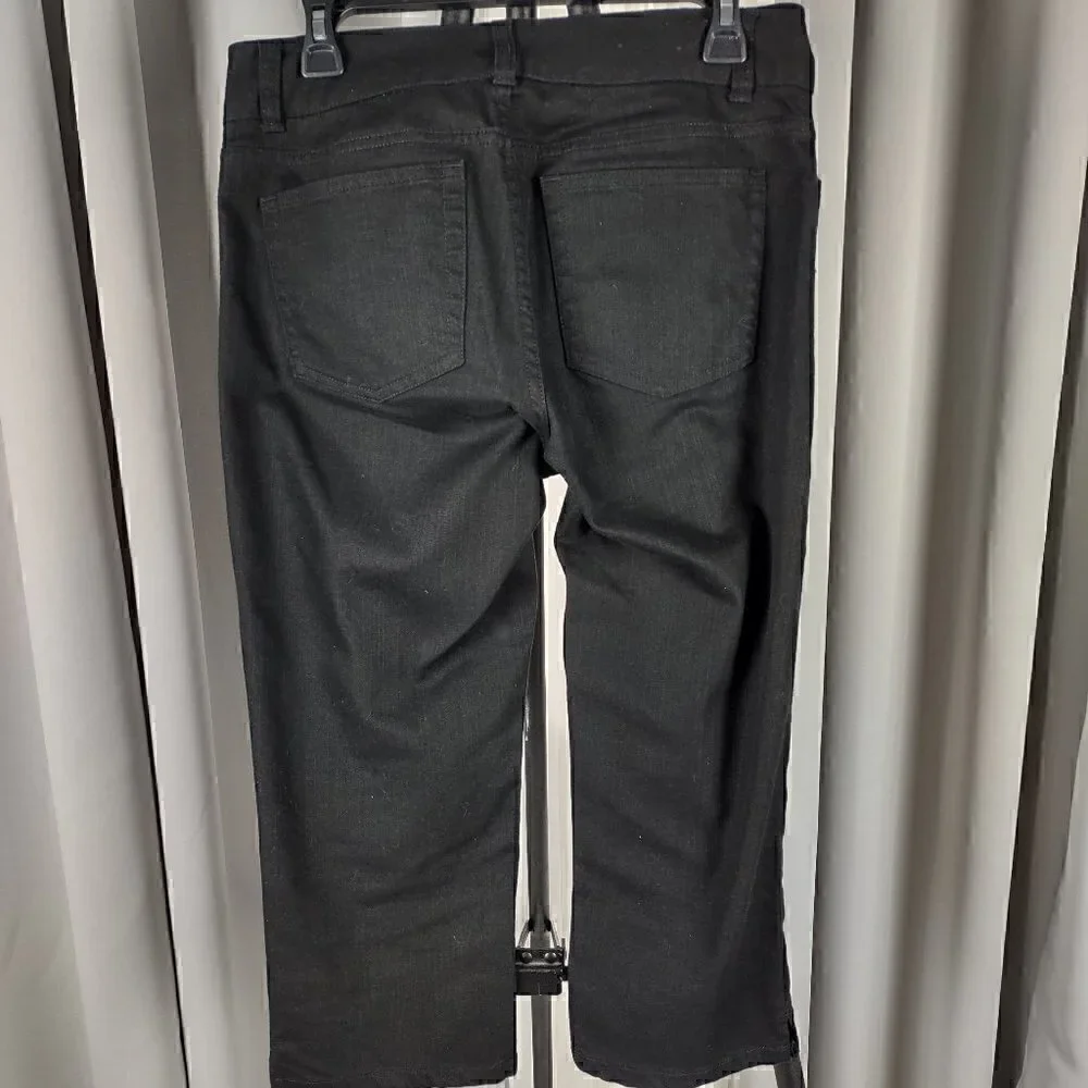 Chaps Black Capris Size 6 - Picture 2 of 8